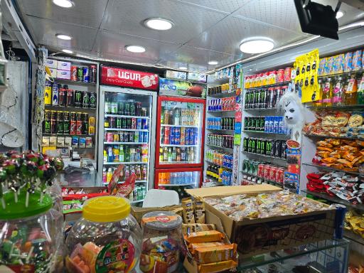 عکس دکه حسنی
