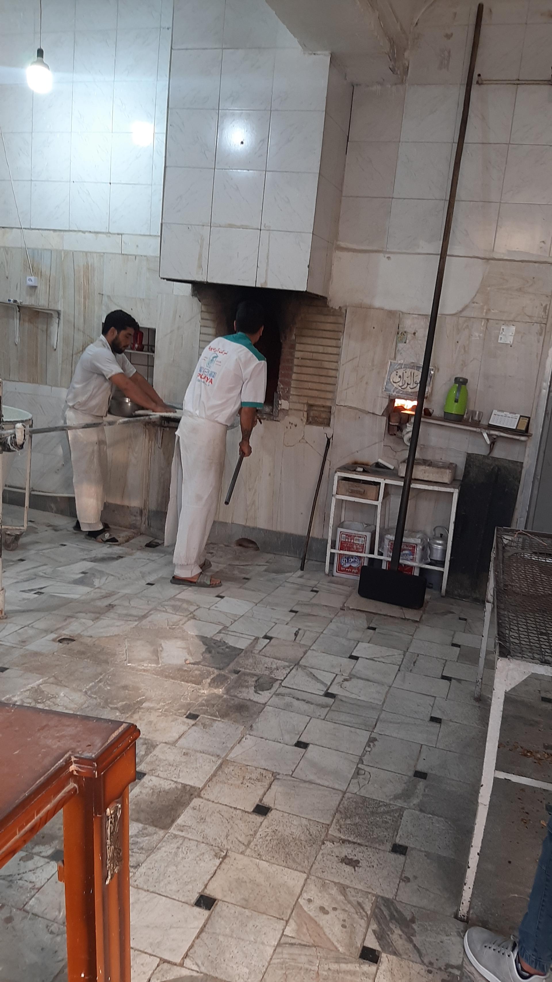 عکس نانوایی سنگک سرائیان