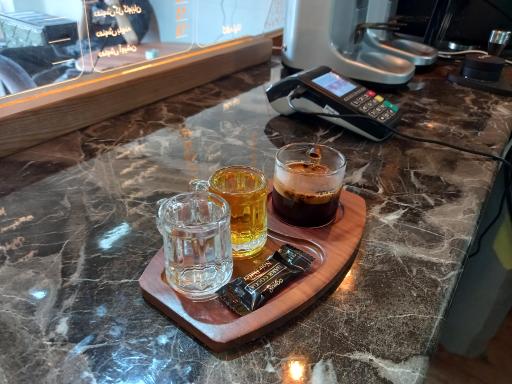 عکس کافه تیانا