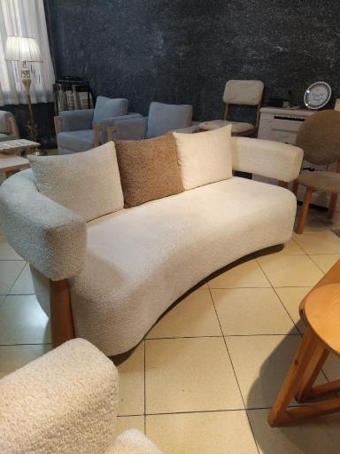 عکس بازار مبل چهاردانگه