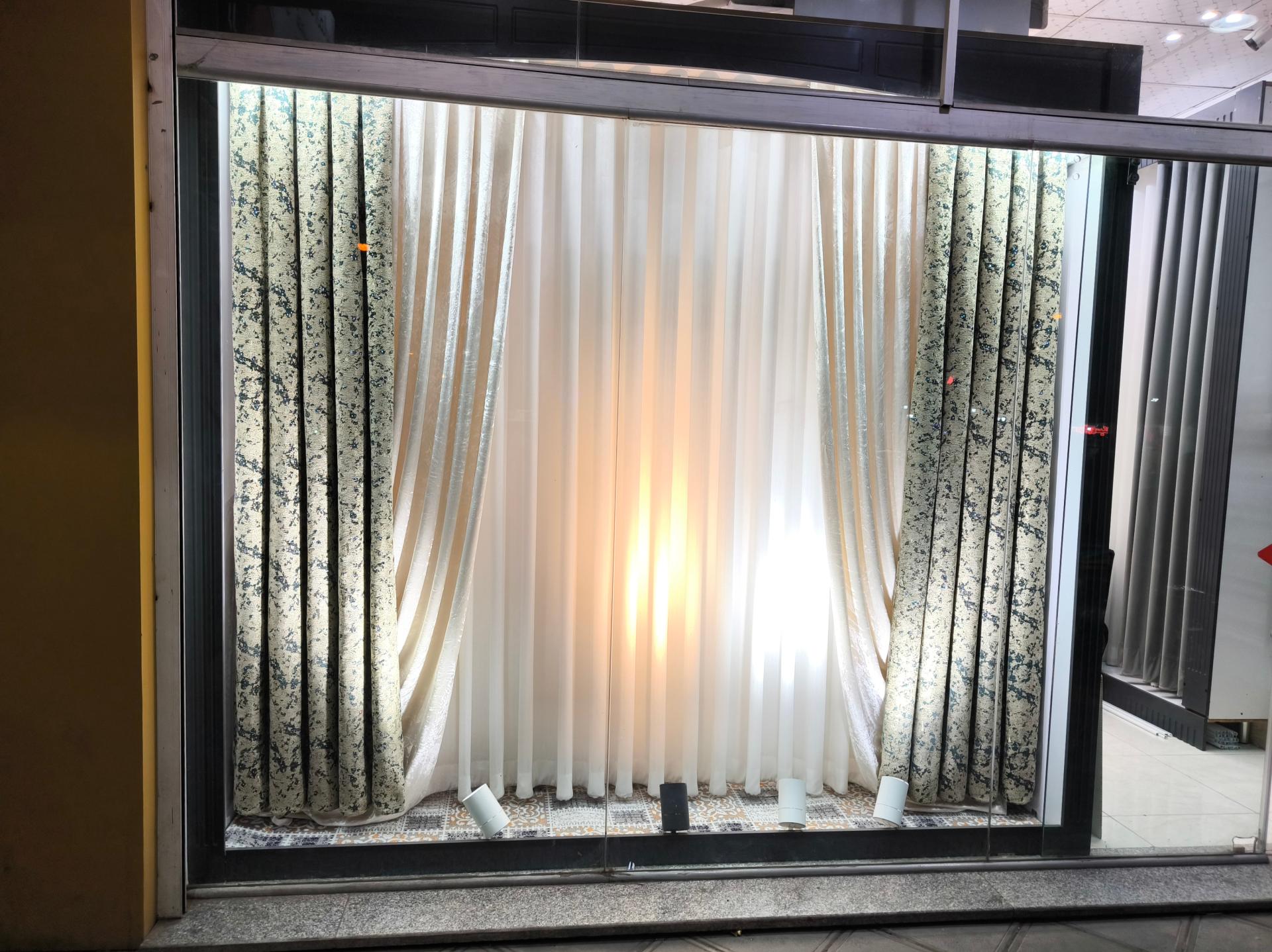 عکس گالری پرده رز