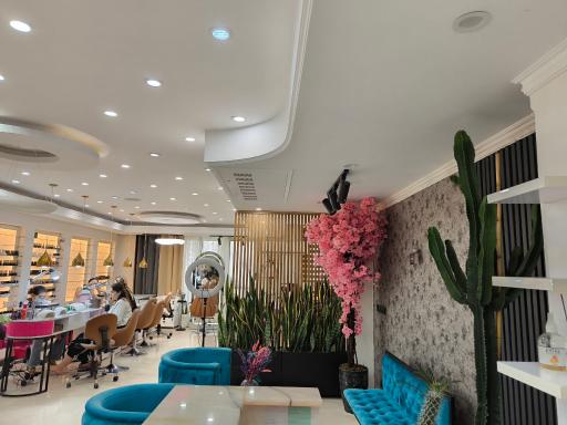 عکس سالن زیبایی نیلسان