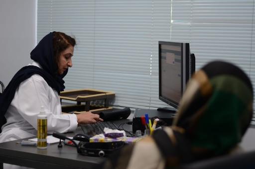 مطب دکتر نجمه برخورداری (متخصص گوش، حلق و بینی)