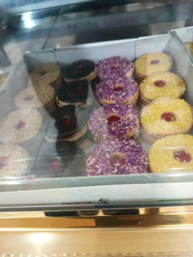 عکس شیرینی سرای نعمت و مصطفی