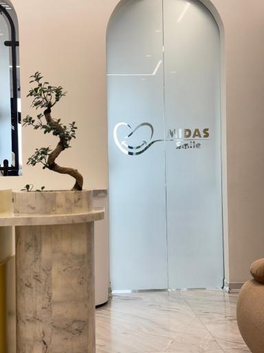 عکس کلینیک دندانپزشکی میداس