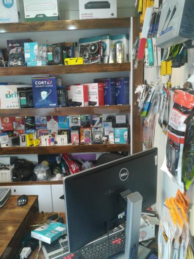 عکس کامپیوتر آریاتک 