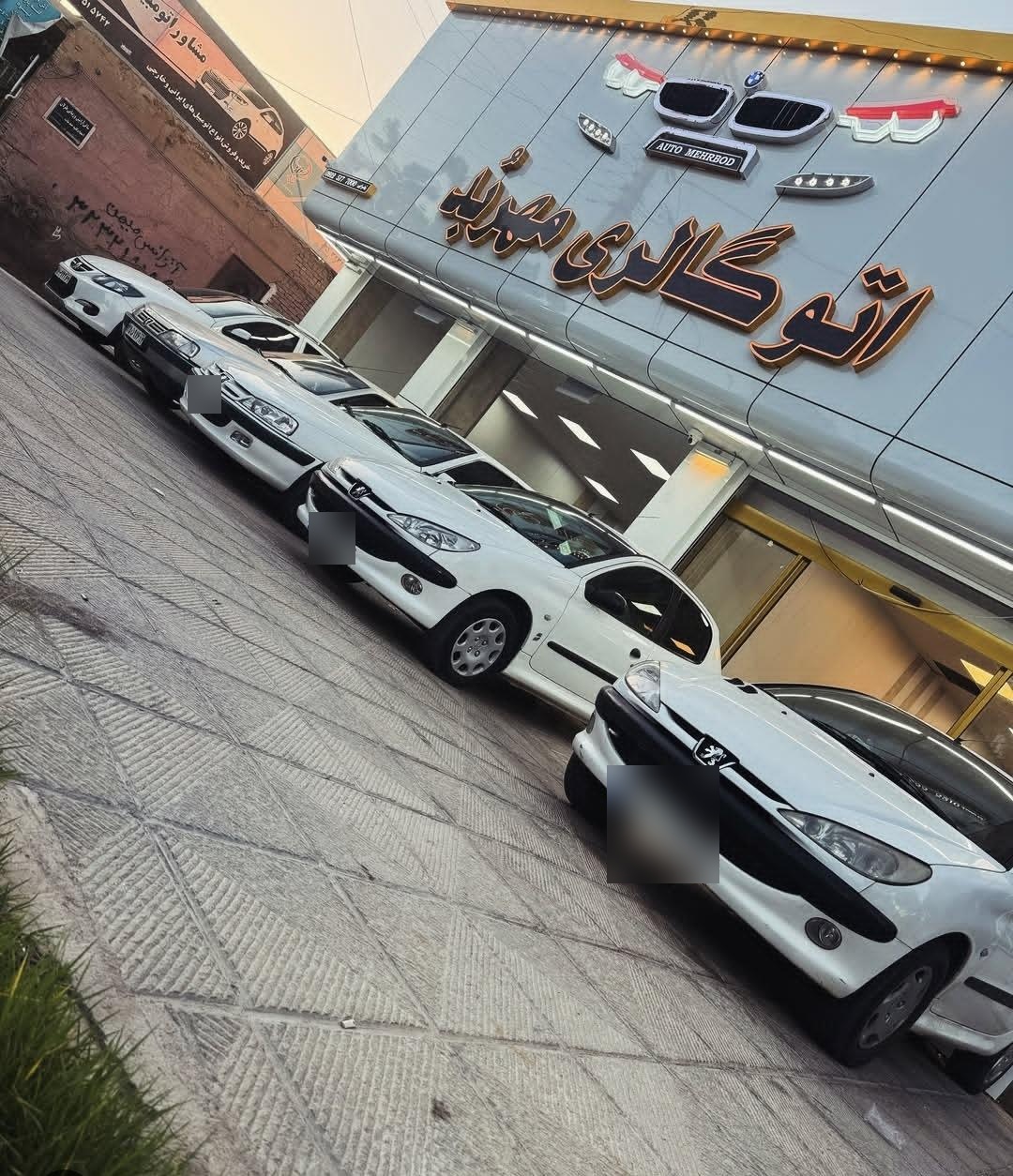 عکس اتوگالری مهربد