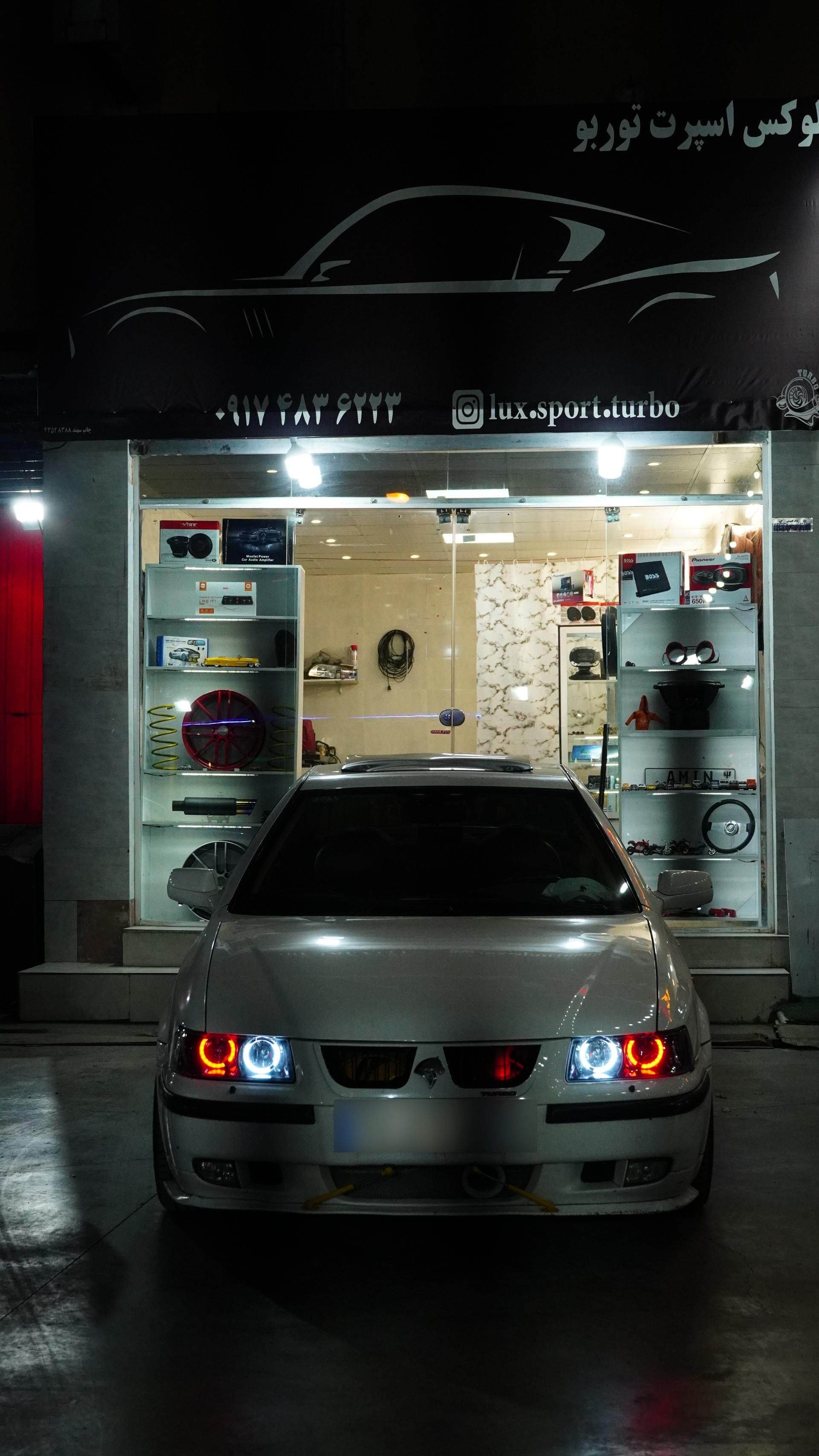 عکس تزئینات اتومبیل لوکس اسپرت