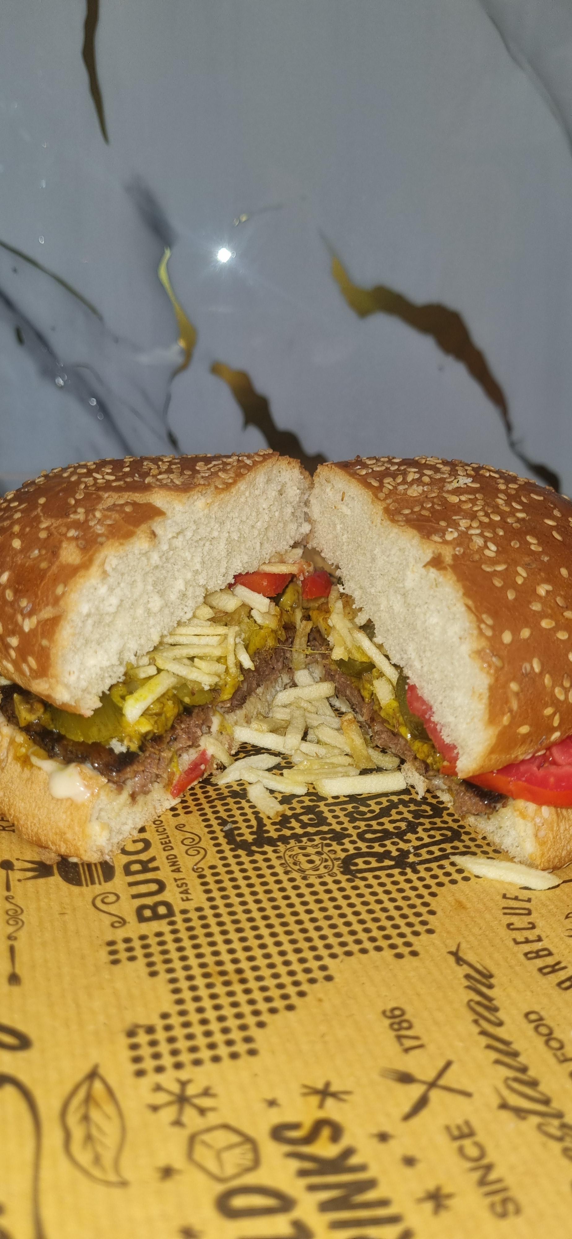 عکس نفیس فود