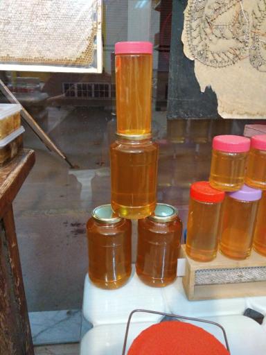 عکس عسل دهقان