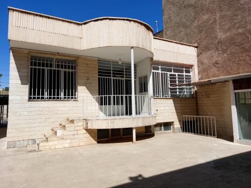 عکس موسسه آموزشی زبان سفیر گفتمان