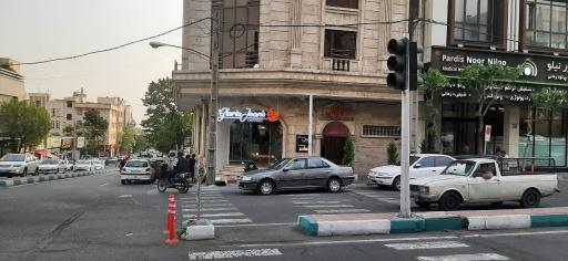 عکس کافی شاپ گلوریا جینز