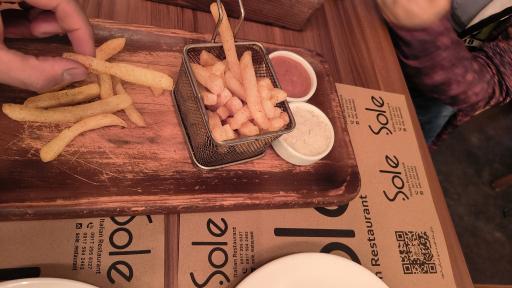 عکس رستوران ایتالیایی سول