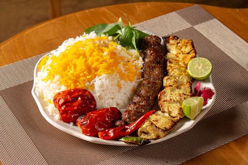 عکس کافه رستوران مغاک