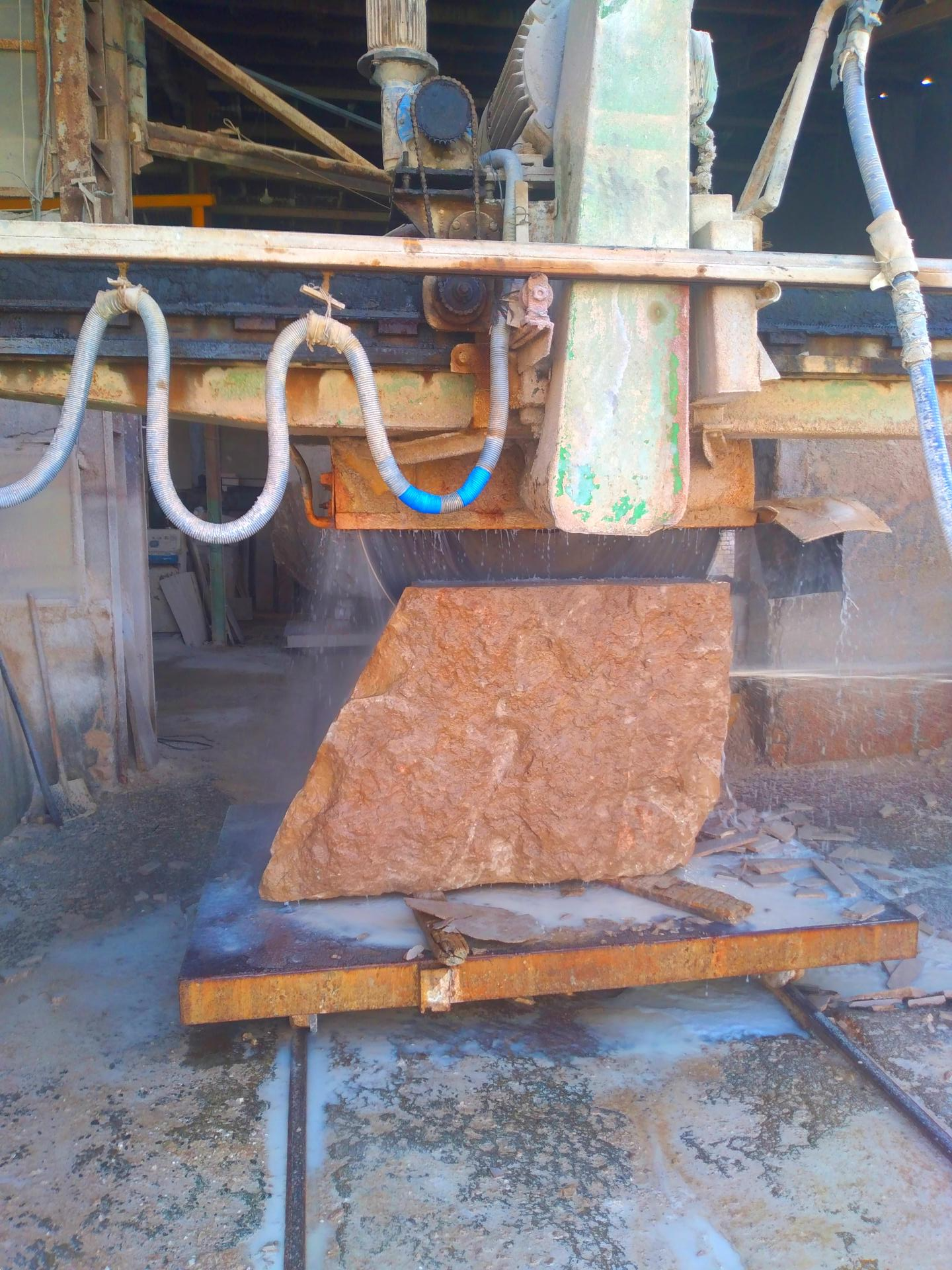 عکس سنگبری کوثر 