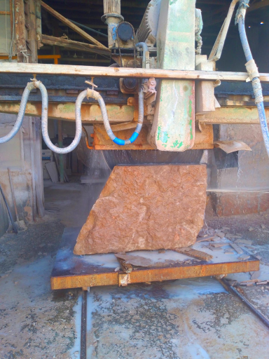 عکس سنگبری کوثر 