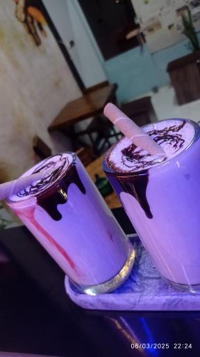 عکس کافی شاپ خوشی