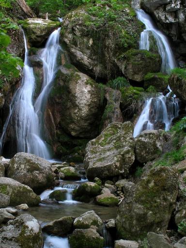 عکس آبشار پشمکی