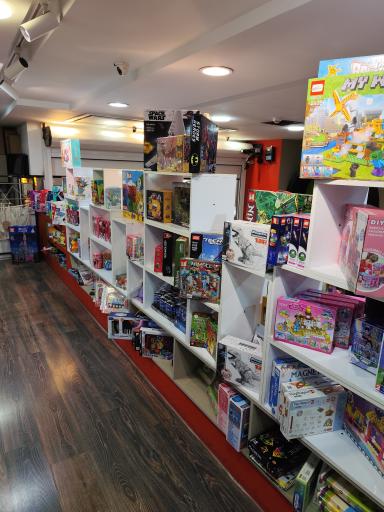 کتابفروشی و لوازم التحریر جشن کتاب