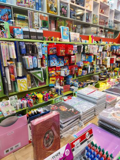 کتابفروشی و لوازم التحریر جشن کتاب