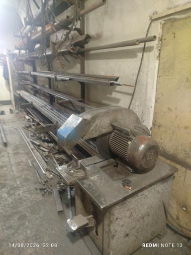 عکس کارگاه درب وپنچره سازی نوآوران (راستگو)