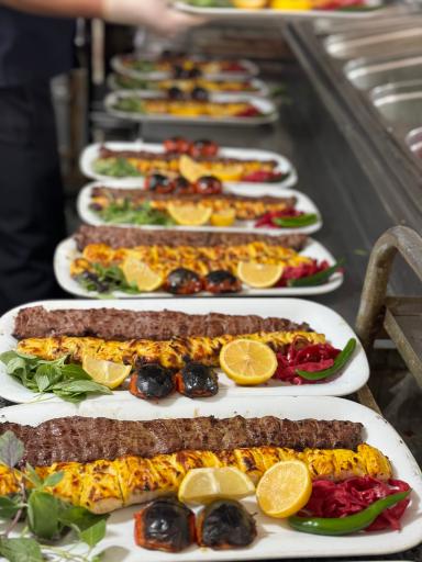 عکس رستوران و کافی شاپ زیتون