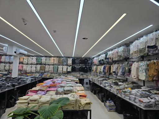 عکس پخش بزرگ پوشاک کودک نیکان