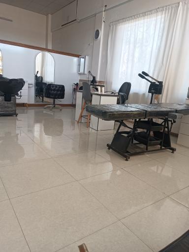 عکس سالن زیبایی آرامیس