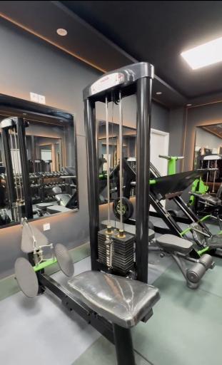 عکس باشگاه ورزشی هوتن 