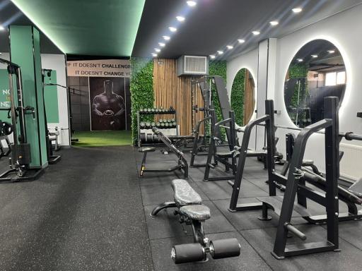 عکس آکادمی ورزشی محمودی 