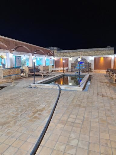 عکس سفره خانه سنتی ماهسون