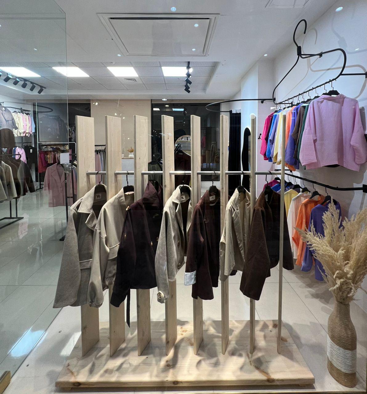 عکس پوشاک زنانه آمو