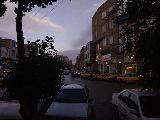 ملک آباد