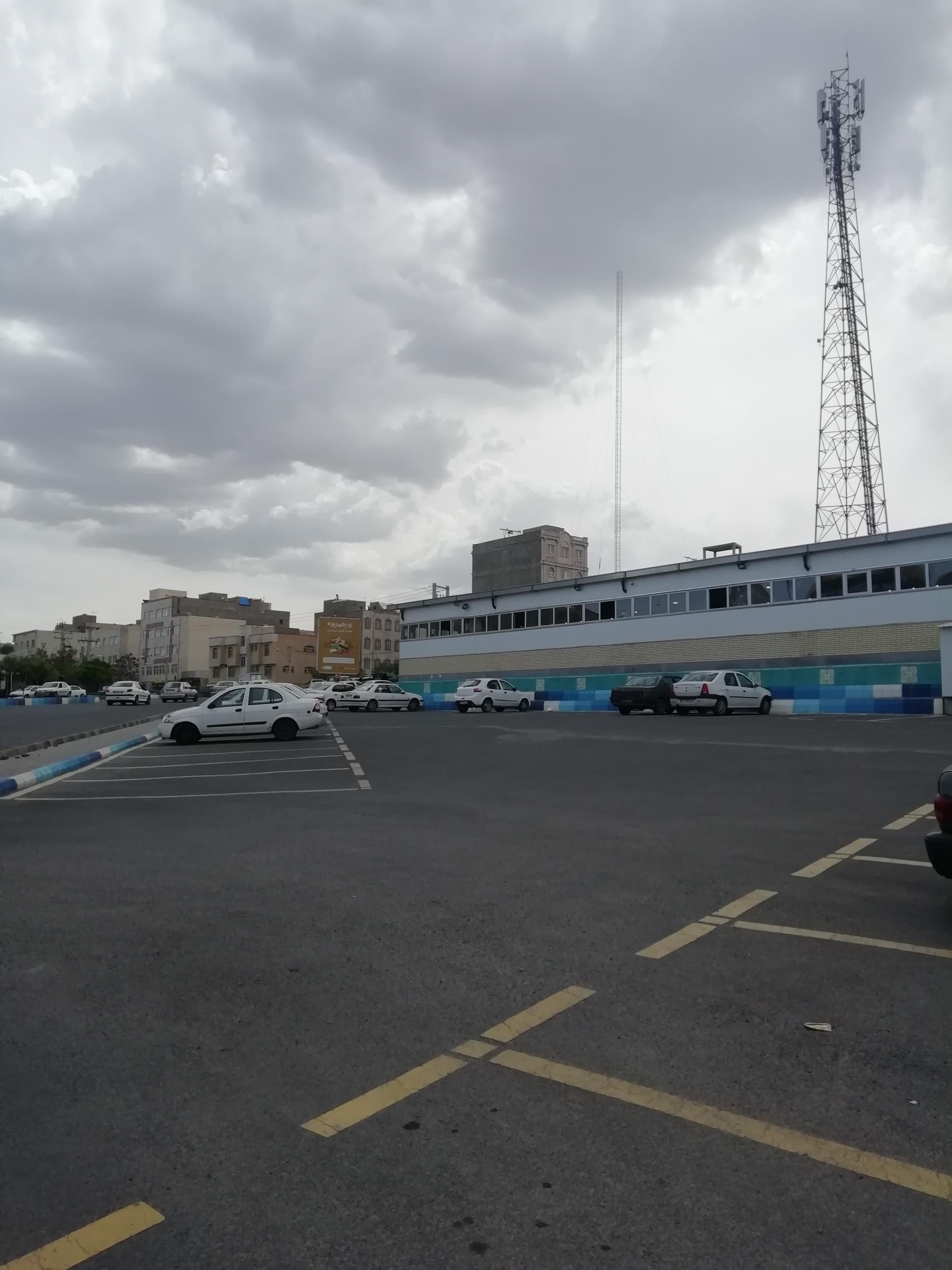 عکس پارکینگ بازار روز