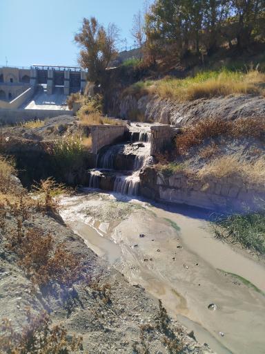 عکس دریاچه سد فریمان