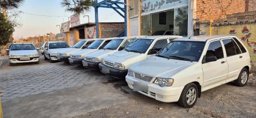 عکس نمایشگاه اتومبیل کیان