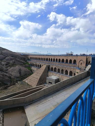 عکس دریاچه سد فریمان