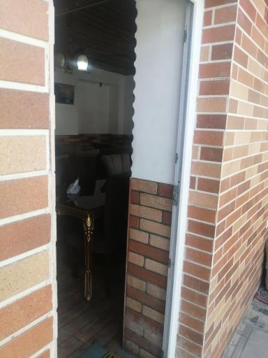 رستوران سنتی نون و ریحون