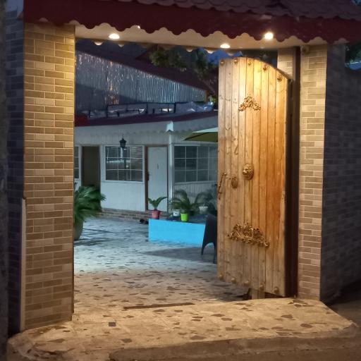 رستوران سنتی نون و ریحون