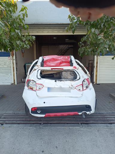 عکس نمایشگاه اتومبیل تصادفی انتخاب