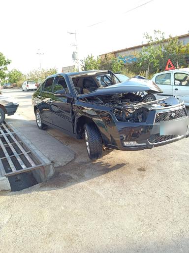 نمایشگاه اتومبیل تصادفی انتخاب