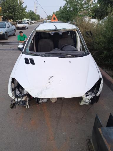 عکس نمایشگاه اتومبیل تصادفی انتخاب