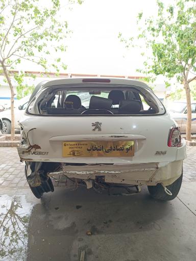 عکس نمایشگاه اتومبیل تصادفی انتخاب