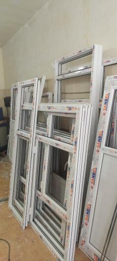 عکس پنجره UPVC