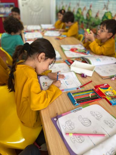 عکس مهد کودک پارسانا