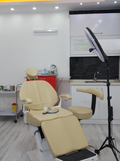 عکس مرکز لیزر و زیبایی دکتر حسین پور