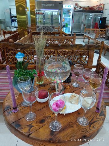 عکس رستوران دشت ارژن