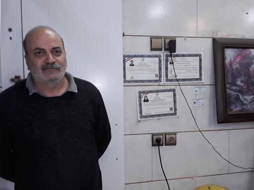 عکس رستوران بیرون بر برادران