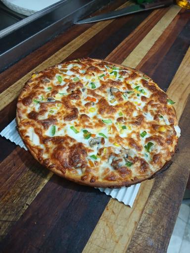 عکس پیتزا مهر