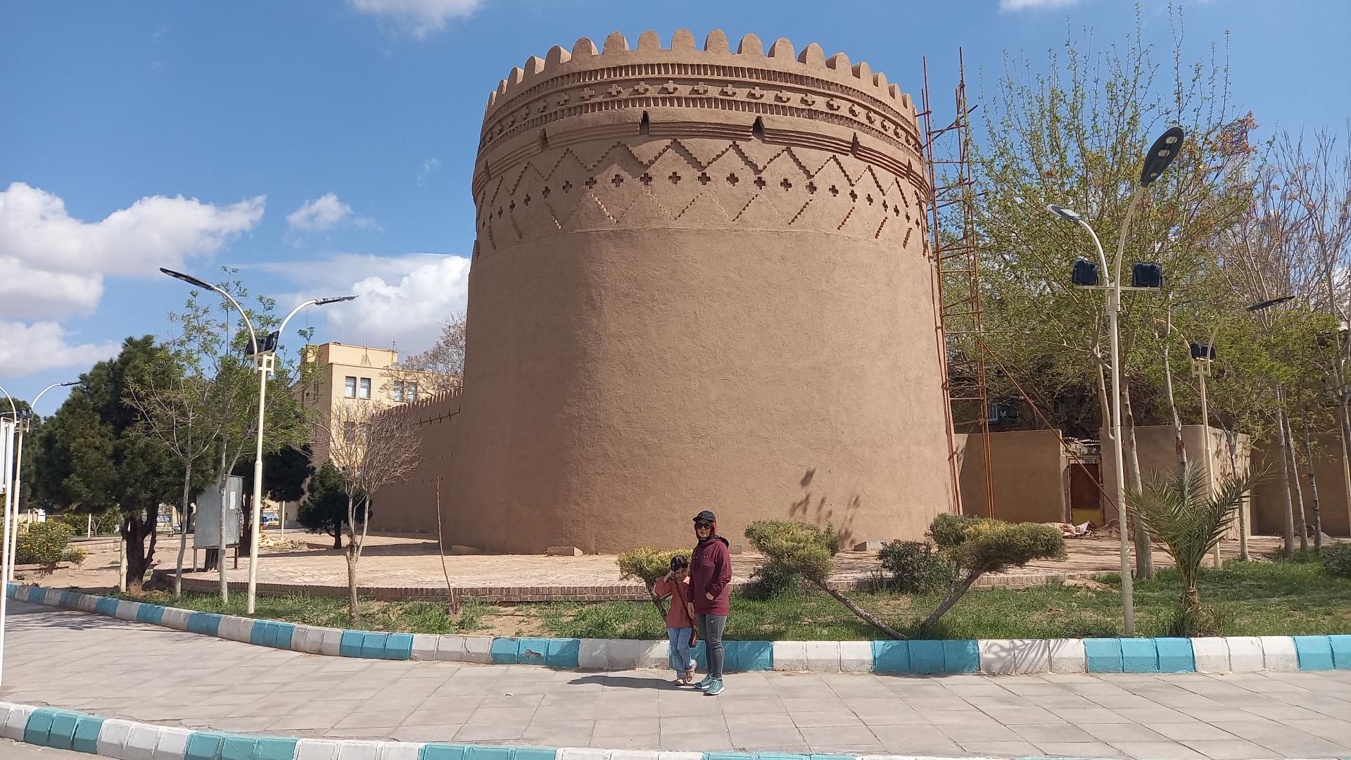 عکس حصار قدیمی شهر کرمان